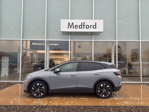 Used 2021 Volkswagen ID.4 Pro S image 7