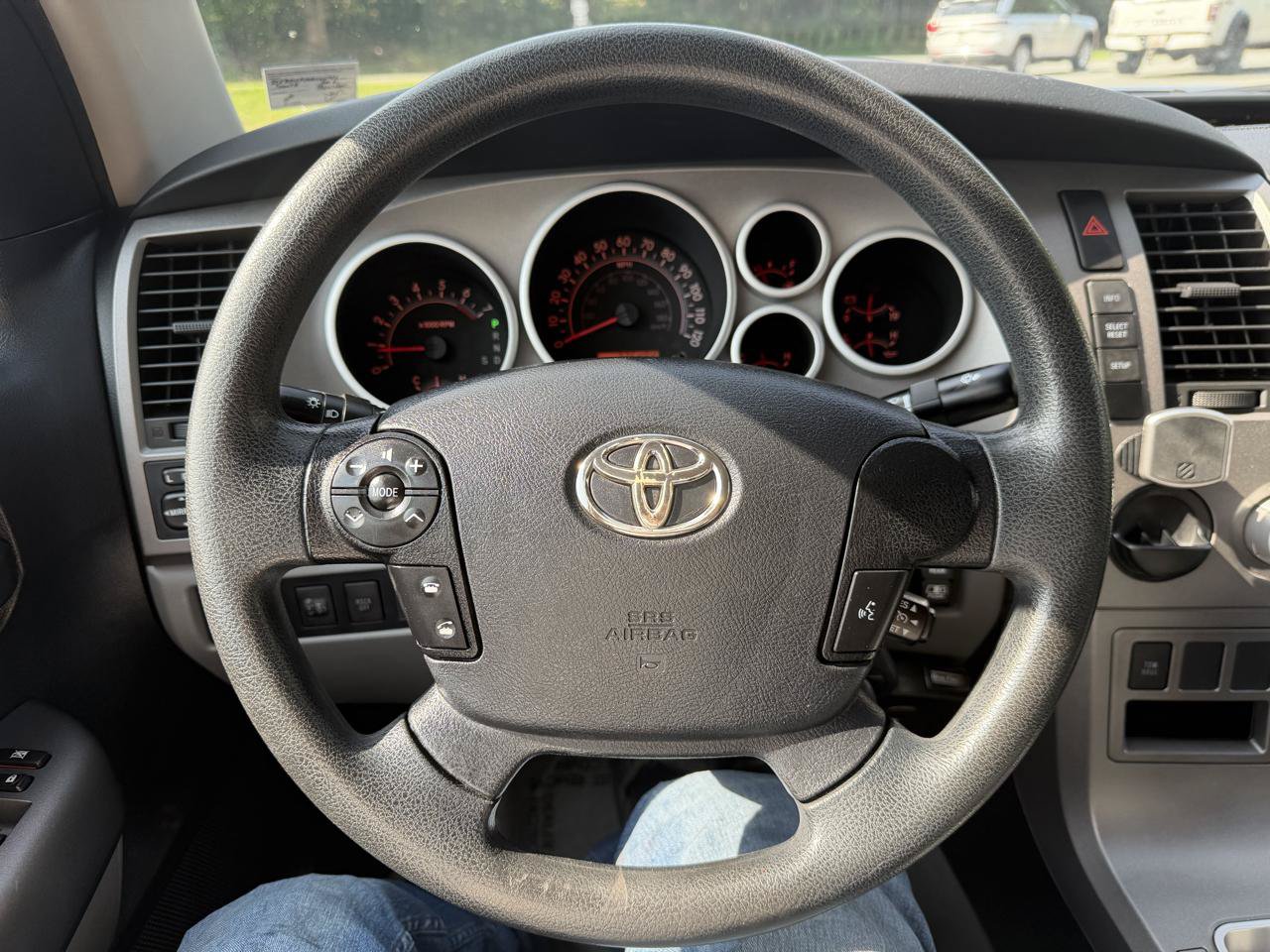 Used 2010 Toyota Tundra 2WD Double Cab w/ SR5 Pkg image 12
