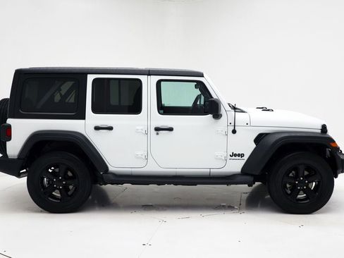 Used 2023 Jeep Wrangler Unlimited Sport AWD/4WD image 3