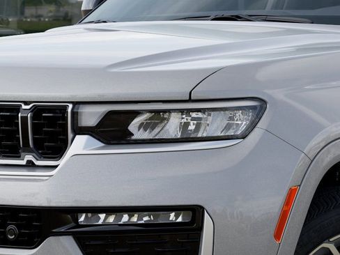 New 2026 Jeep Grand Cherokee L Summit AWD/4WD image 10