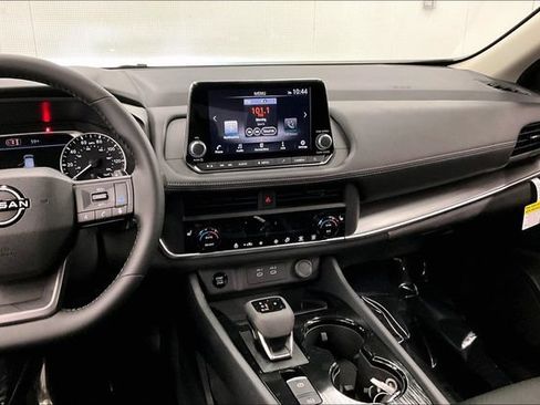 New 2026 Nissan Rogue Dark Armor AWD/4WD image 8