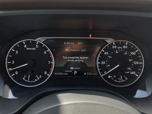 Used 2022 Nissan Rogue SV FWD image 23