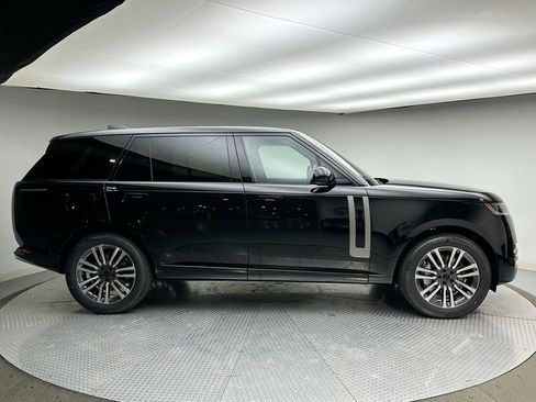 New 2026 Land Rover Range Rover Long Wheelbase SE AWD/4WD image 4