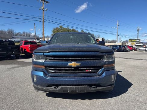 Used 2018 Chevrolet Silverado 1500 LT w/ All Star Edition image 2