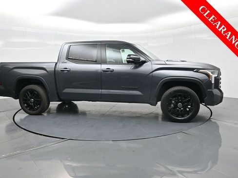 Used 2024 Toyota Tundra Limited image 5