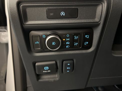 New 2025 Ford F150 Lariat w/ Equipment Group 502A High image 21