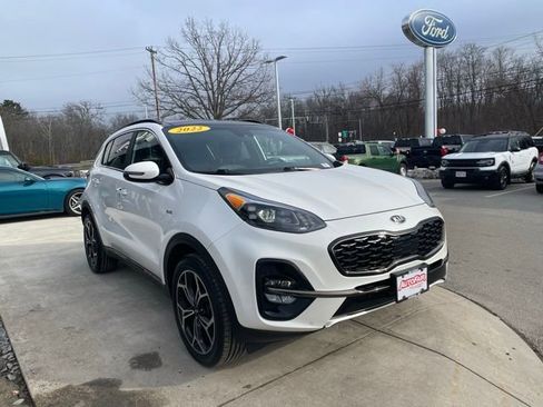 Used 2022 Kia Sportage SX image 2