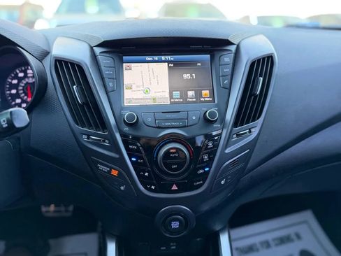 Used 2016 Hyundai Veloster Turbo w/ Option Group 04 image 37