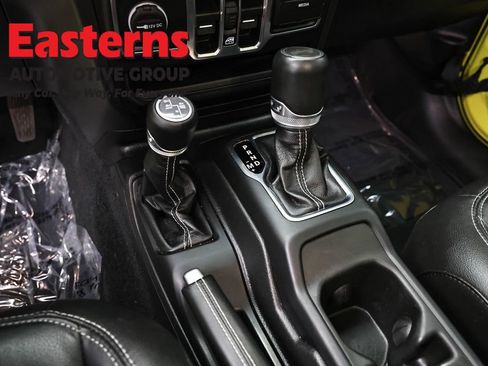 Used 2023 Jeep Wrangler Unlimited Sahara w/ Cold Weather Group image 13