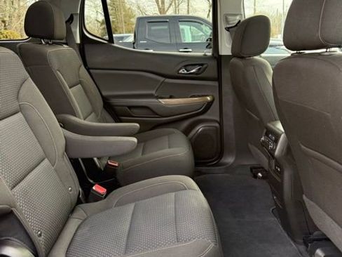 Used 2023 GMC Acadia SLE w/ Driver Convenience Package image 19