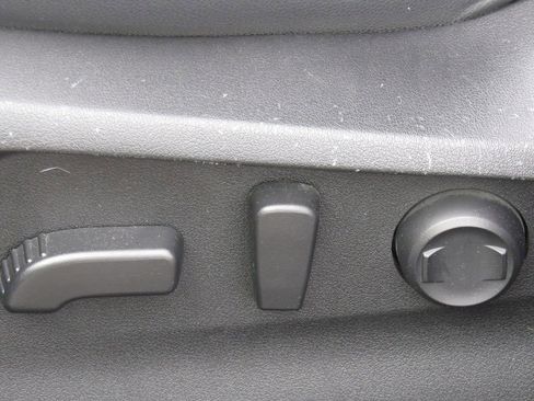 Used 2019 Subaru Forester Premium AWD/4WD image 11