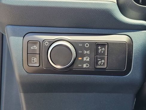 New 2025 Ford Maverick XLT w/ XLT Luxury Package image 9