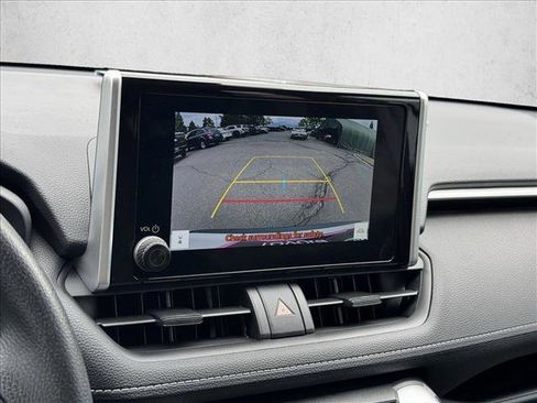 Certified 2025 Toyota RAV4 XLE AWD/4WD image 13