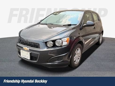 Used 2015 Chevrolet Sonic LT FWD image 1