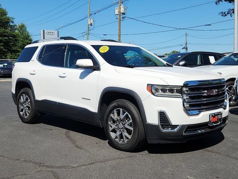 Used 2021 GMC Acadia SLE w/ Driver Convenience Package FWD image 2