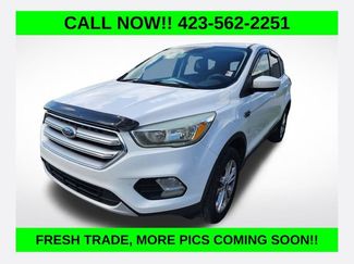 Used 2017 Ford Escape SE FWD video 1