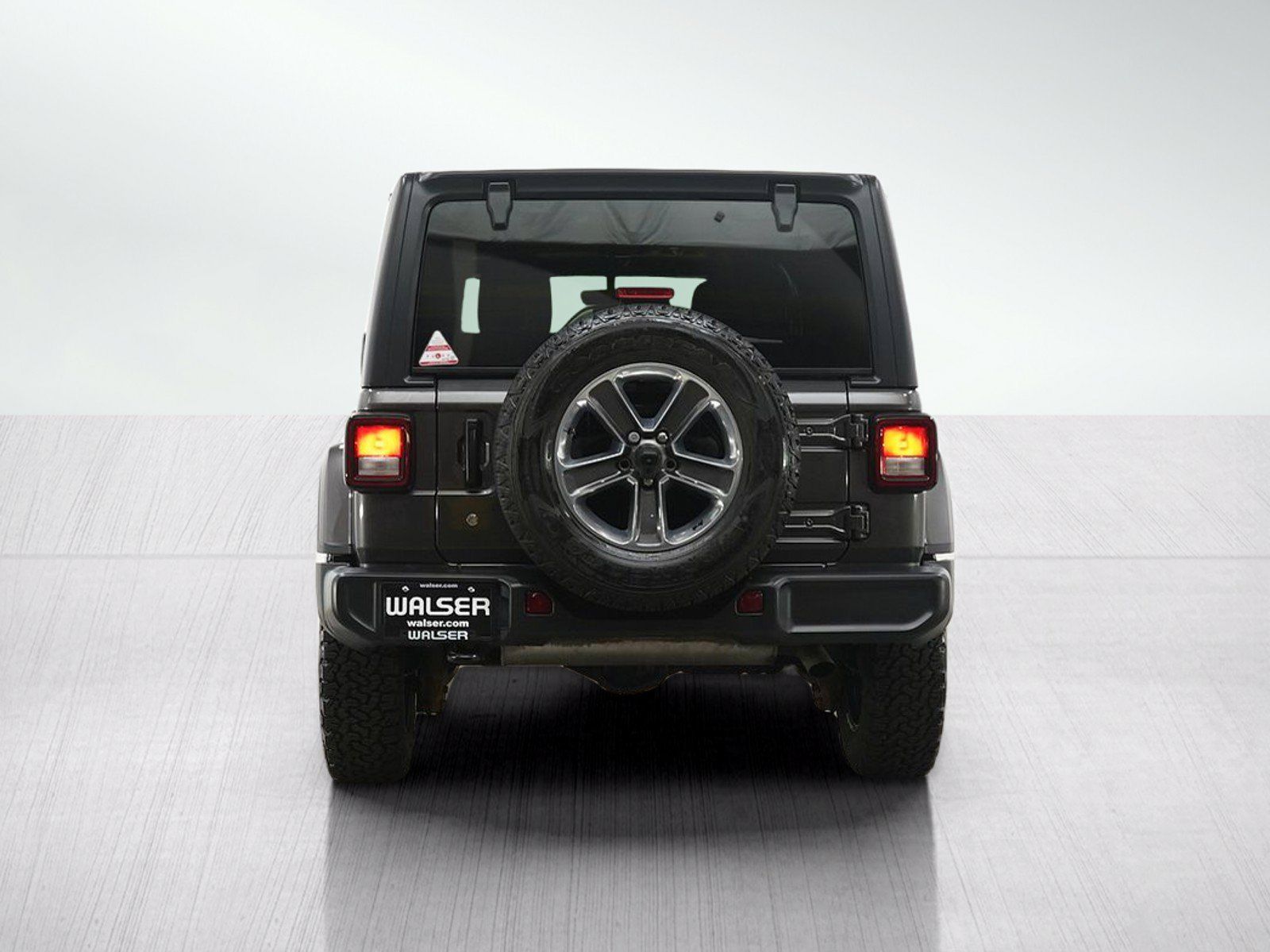 Used 2019 Jeep Wrangler Unlimited Sahara w/ Uconnect 4C Nav & Sound Group AWD/4WD image 5