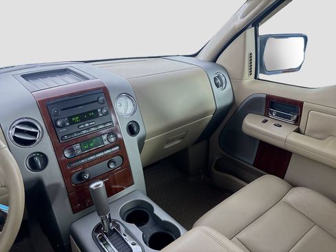 Used 2006 Ford F150 XLT AWD/4WD image 22