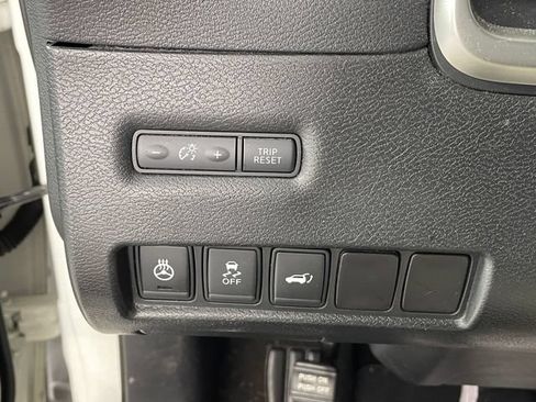 Used 2016 Nissan Murano Platinum w/ Platinum Technology Package AWD/4WD image 10
