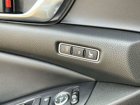 Used 2021 Jeep Wrangler Unlimited Sahara image 21