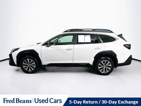 Used 2025 Subaru Outback Premium w/ Tech Package 1 image 4