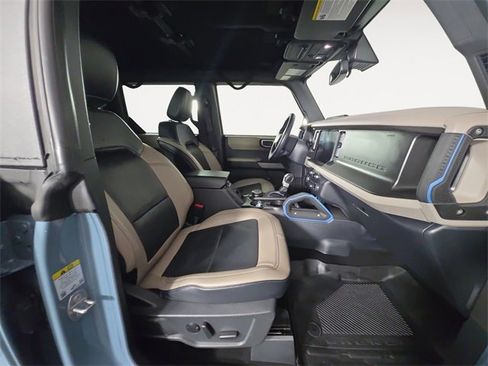 Certified 2023 Ford Bronco Wildtrak image 15