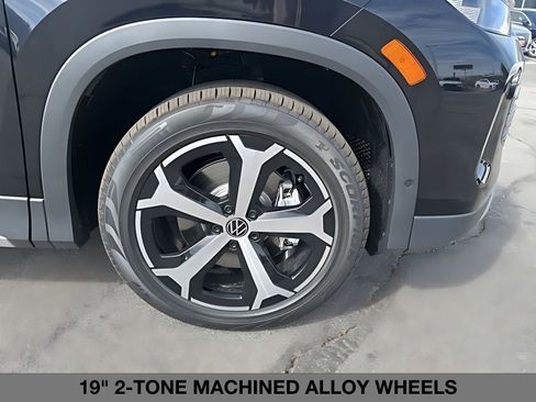 New 2026 Volkswagen Tiguan SE AWD/4WD image 11