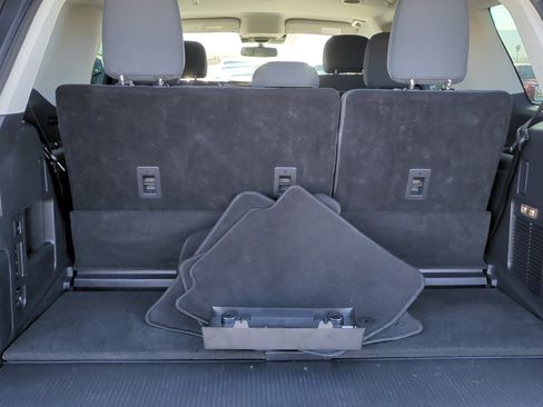 Used 2025 Ford Expedition Active AWD/4WD image 29