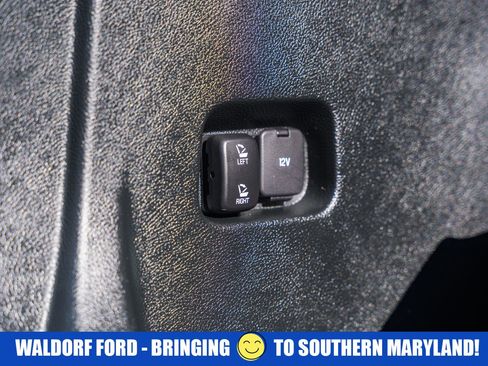 Used 2022 Ford Edge Titanium image 12