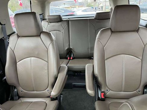 Used 2014 GMC Acadia SLT image 30