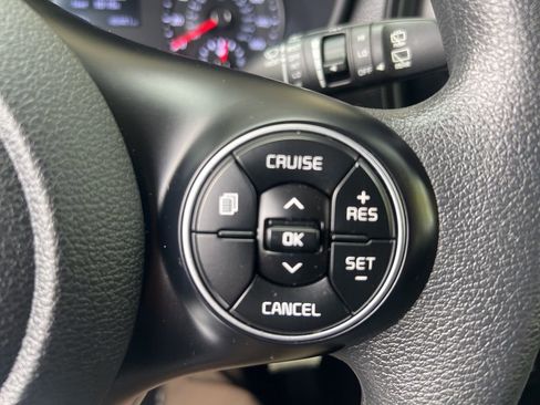 Certified 2022 Kia Soul LX w/ Technology Package FWD image 56