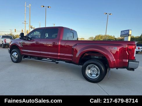 Used 2017 Ford F350 Lariat w/ FX4 Off-Road Package image 13