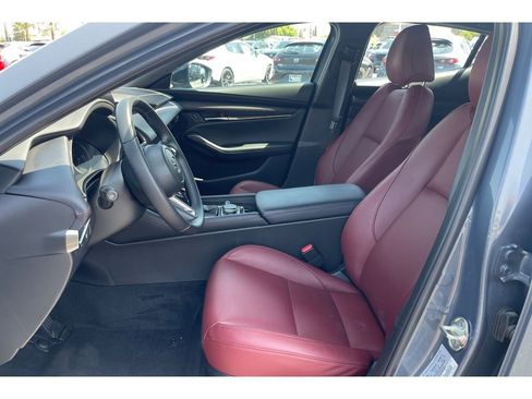 Certified 2025 MAZDA MAZDA3 Carbon AWD/4WD image 11