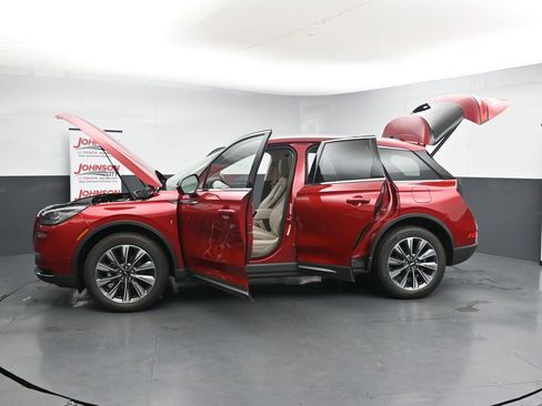 Used 2022 Lincoln Corsair Reserve w/ Equipment Group 201A AWD/4WD image 28