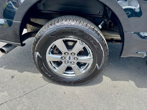 Used 2018 Ford F150 XLT w/ Equipment Group 302A Luxury AWD/4WD image 32
