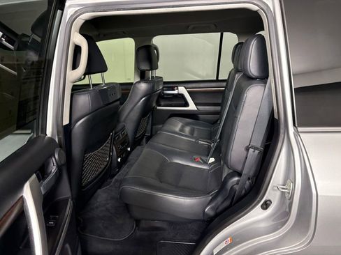 Used 2016 Toyota Land Cruiser AWD/4WD image 27
