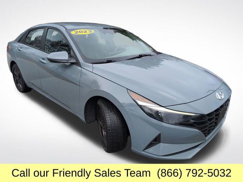 Used 2023 Hyundai Elantra SEL FWD image 9