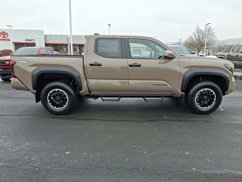 New 2026 Toyota Tacoma TRD Off-Road AWD/4WD image 8