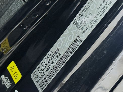 Used 2023 Jeep Wrangler Sahara w/ Cold Weather Group image 12