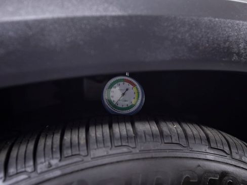 Used 2025 Mercedes-Benz GLE 450e 4MATIC image 45