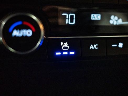 Used 2023 MAZDA CX-9 Signature image 25