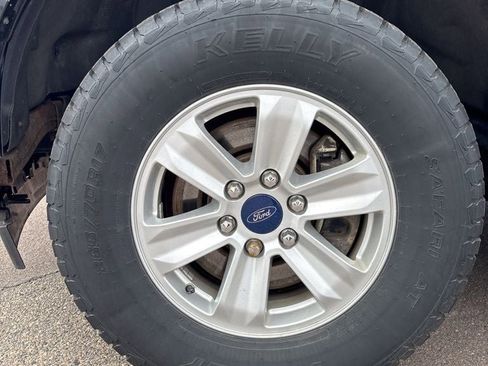 Used 2017 Ford F150 XLT w/ Equipment Group 301A Mid AWD/4WD image 9