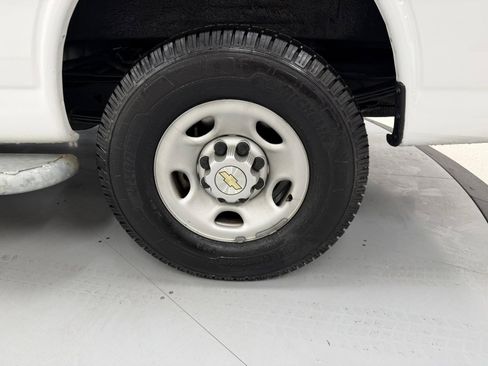 Used 2023 Chevrolet Express 2500 Work Van w/ Driver Convenience Package image 35