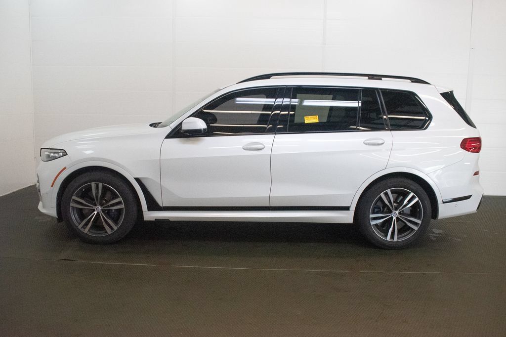 Used 2022 BMW X7 M50i AWD/4WD image 7
