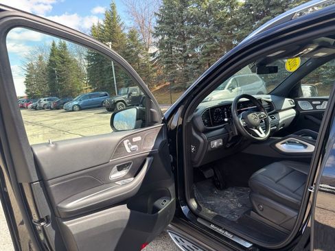 Used 2022 Mercedes-Benz GLE 350 4MATIC w/ Premium Package image 10