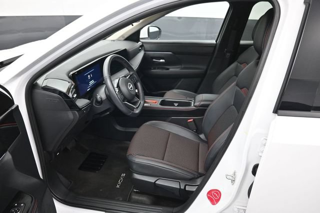 Certified 2025 Nissan Kicks SR AWD/4WD image 9
