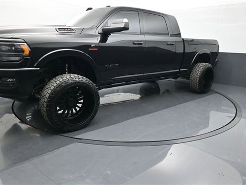 Used 2020 RAM 2500 Limited image 2