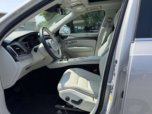 Used 2023 Volvo XC90 B6 Core w/ Climate Package AWD/4WD image 16