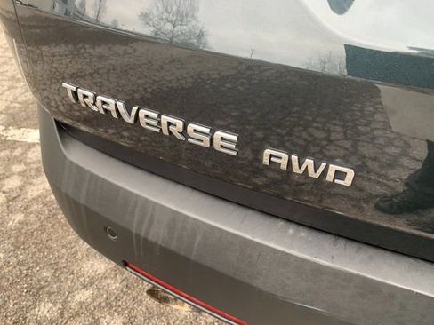 Used 2019 Chevrolet Traverse LT w/ LPO, Floor Liner Package image 16