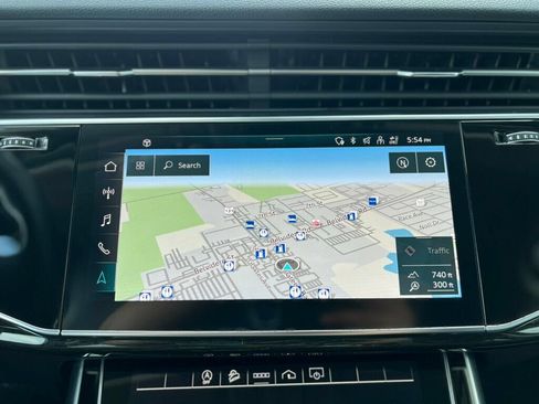 Used 2022 Audi Q7 2.0T Premium w/ Convenience Package AWD/4WD image 22